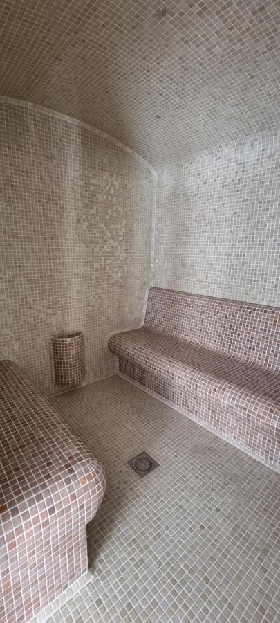 Relax Wellness Manzard Hajduszoboszlo Apartment Luaran gambar